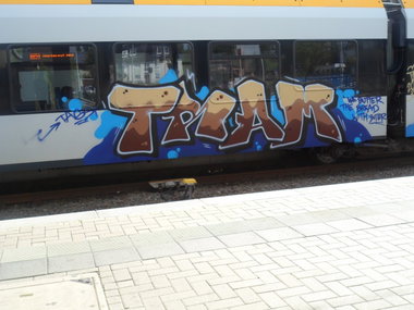 Graffiti Train - Photo by 505er - Tram