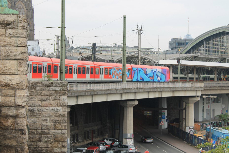 Graffiti Train - Photo by 505er - Ibes, Heys