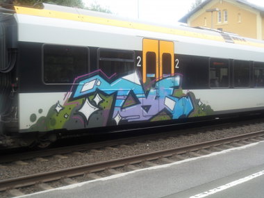 Graffiti Train - Photo by 505er - Move