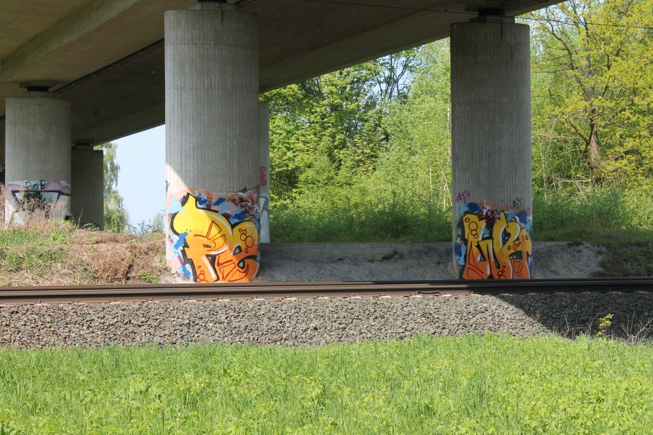 Graffiti Bombing - Photo by 505er - Pewy