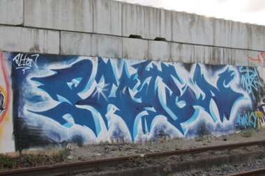 Graffiti Wall - Photo by 505er - Puton