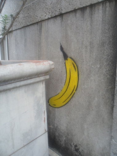 Graffiti Street Art - Photo by 505er - Banana