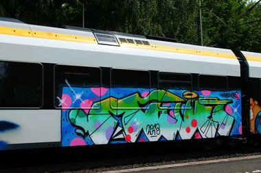 Graffiti Train - Photo by 505er - Move