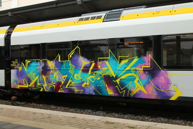 Graffiti Train - Photo by 505er - Mask