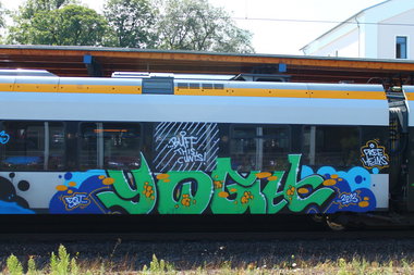 Graffiti Train - Photo by 505er - yogh, EQT