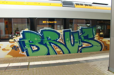 Graffiti Train - Photo by 505er - Brus, EQT