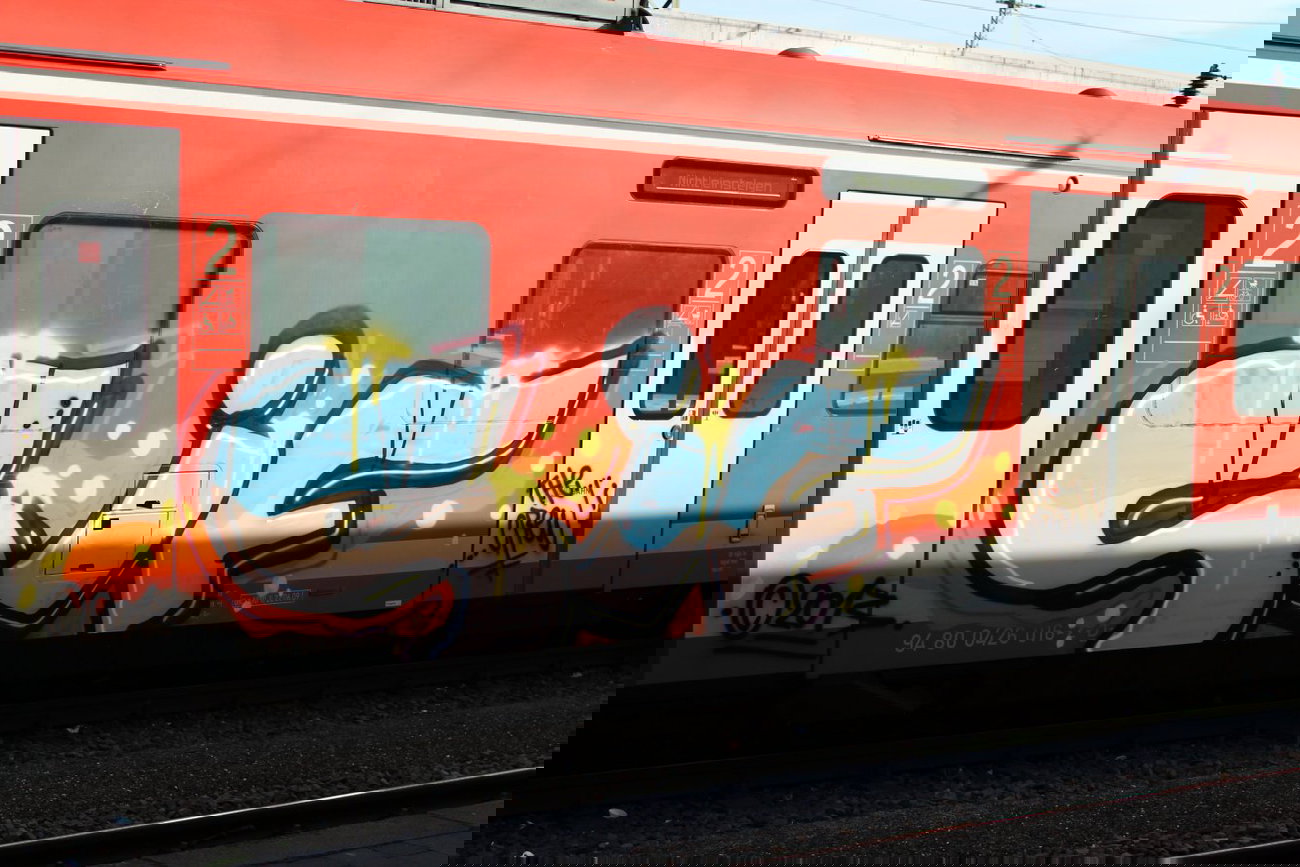Graffiti Train - Photo by 505er - SIF