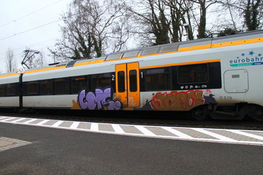 Graffiti Train - Photo by 505er - COPS, top.c