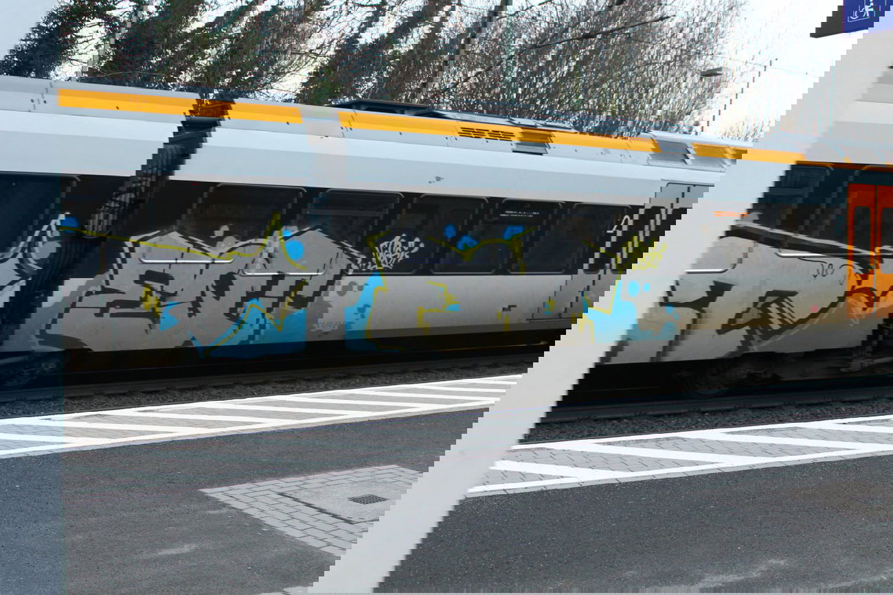 Graffiti Train - Photo by 505er - EQT