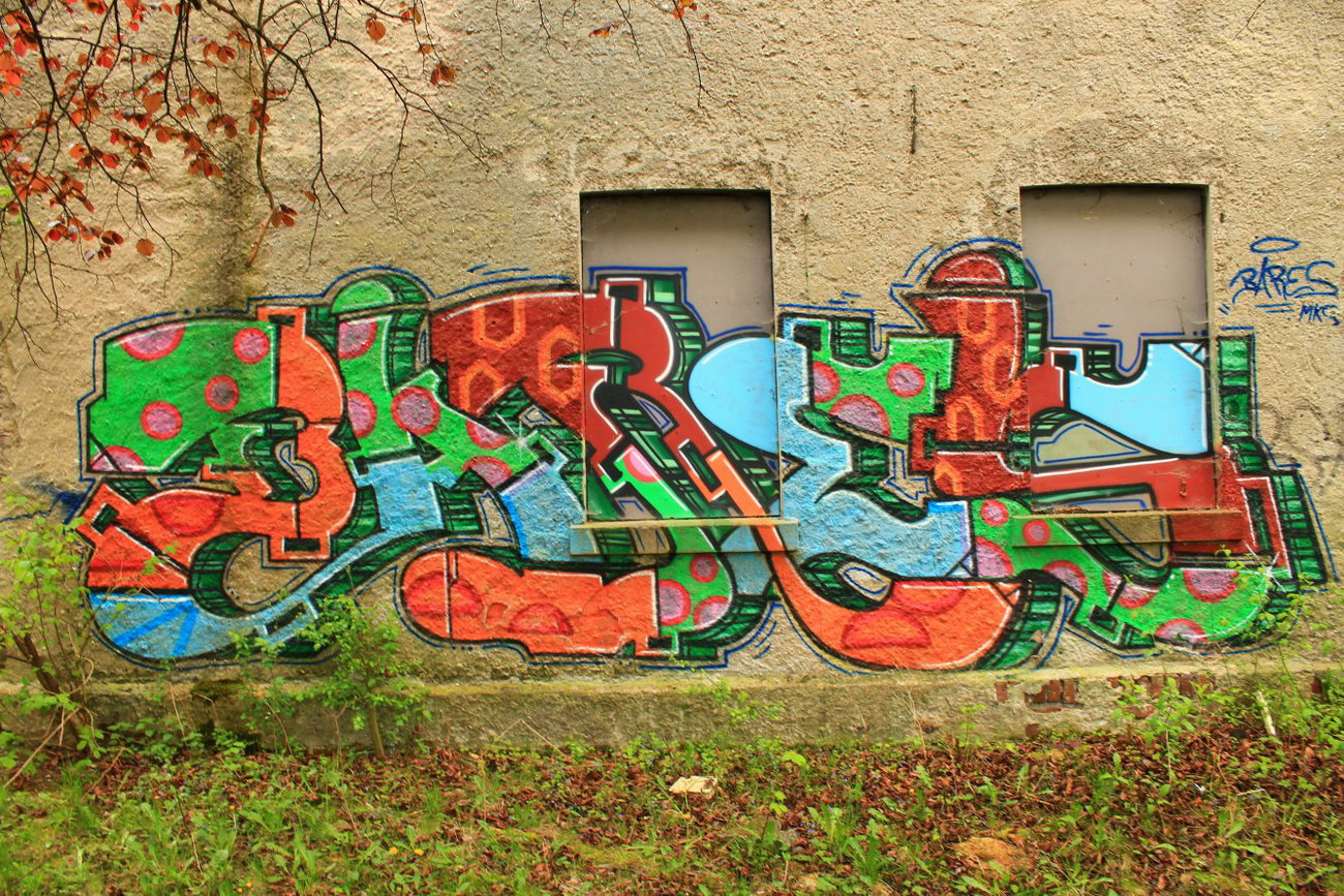 Graffiti Wall - Photo by 505er - Bares, MKS