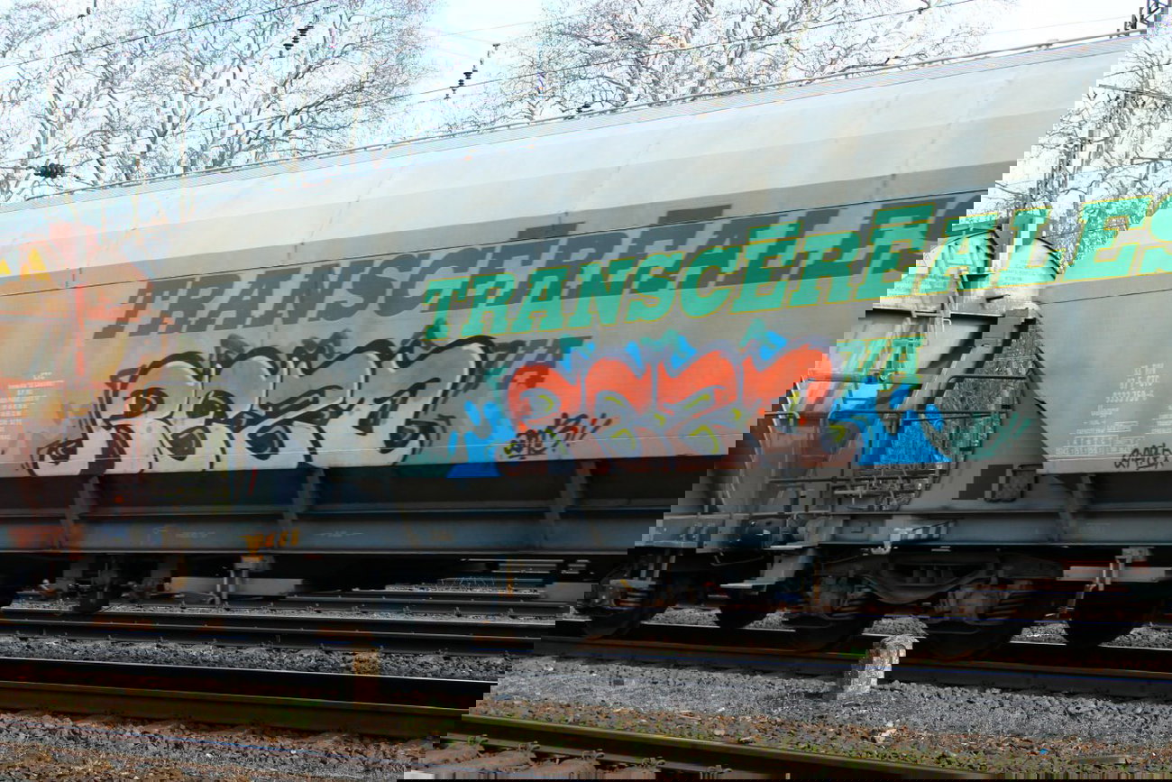 Graffiti Train - Photo by 505er - Reso