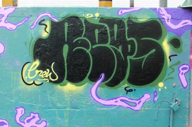 Graffiti Wall - Photo by 505er - Regs, Crew