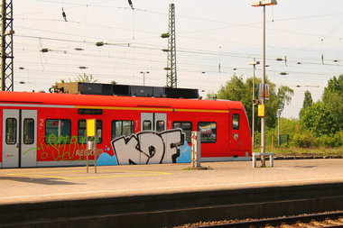 Graffiti Train - Photo by 505er - KDF