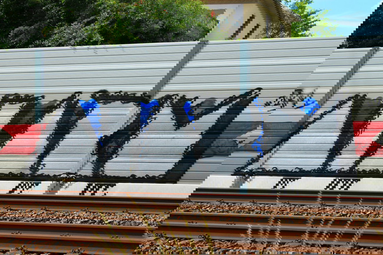 Graffiti Wall - Photo by 505er - Alarm