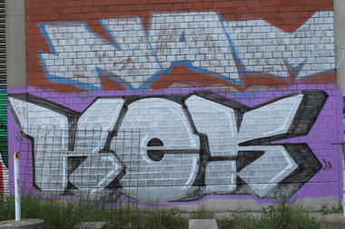 Graffiti Bombing - Photo by 505er - kes