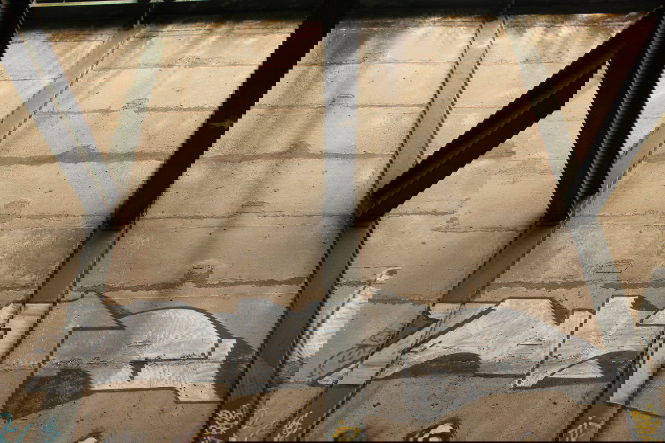 Graffiti Wall - Photo by 505er - note