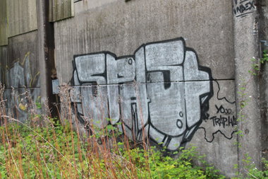 Graffiti Wall - Photo by 505er - spast