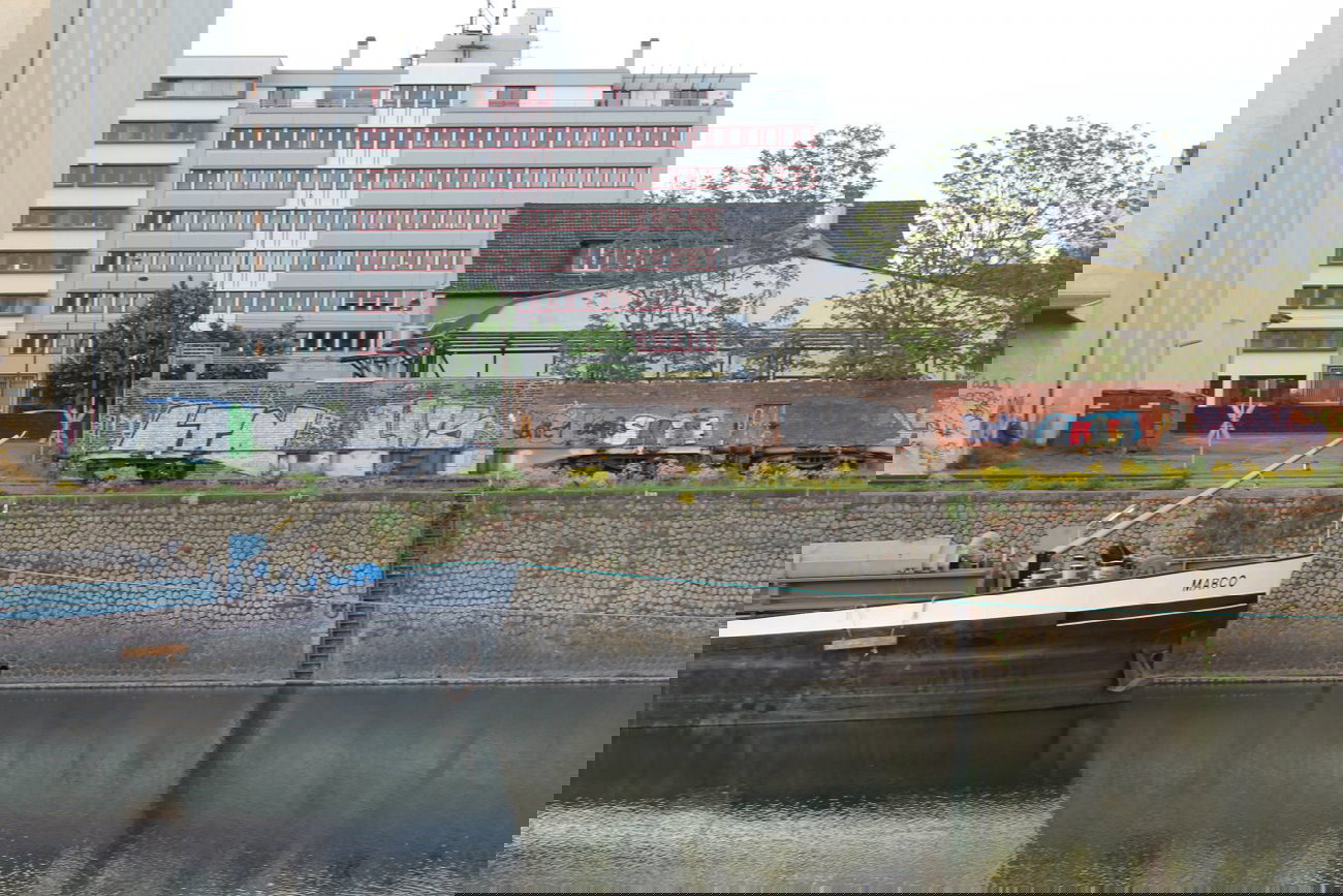 Graffiti Bombing - Photo by 505er - ltn, lhs