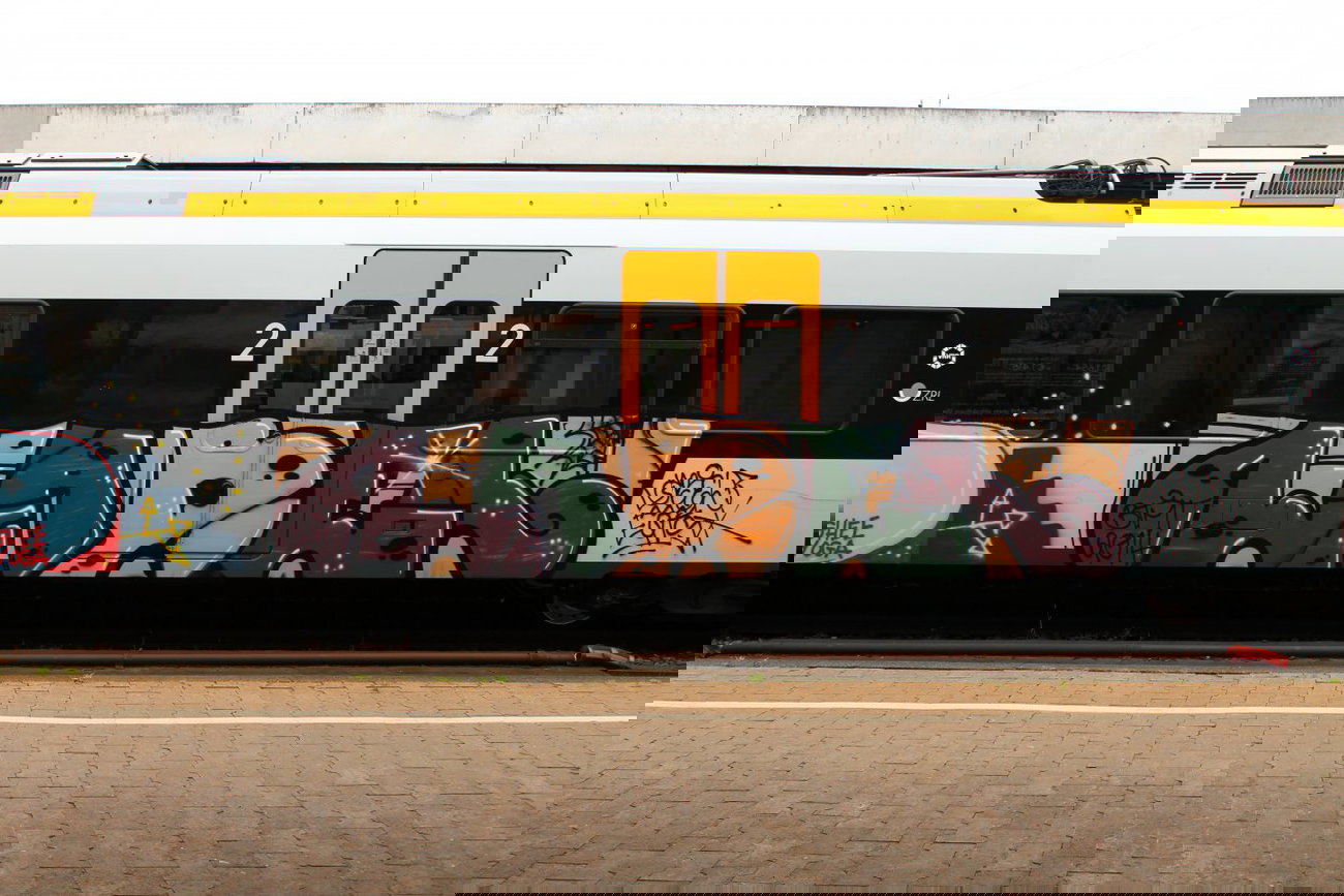 Graffiti Train - Photo by 505er - Label