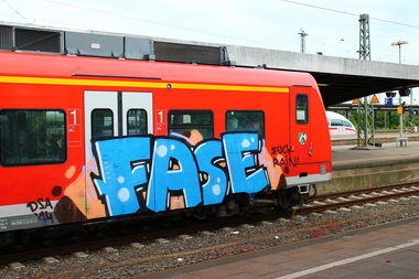 Graffiti Train - Photo by 505er - fase