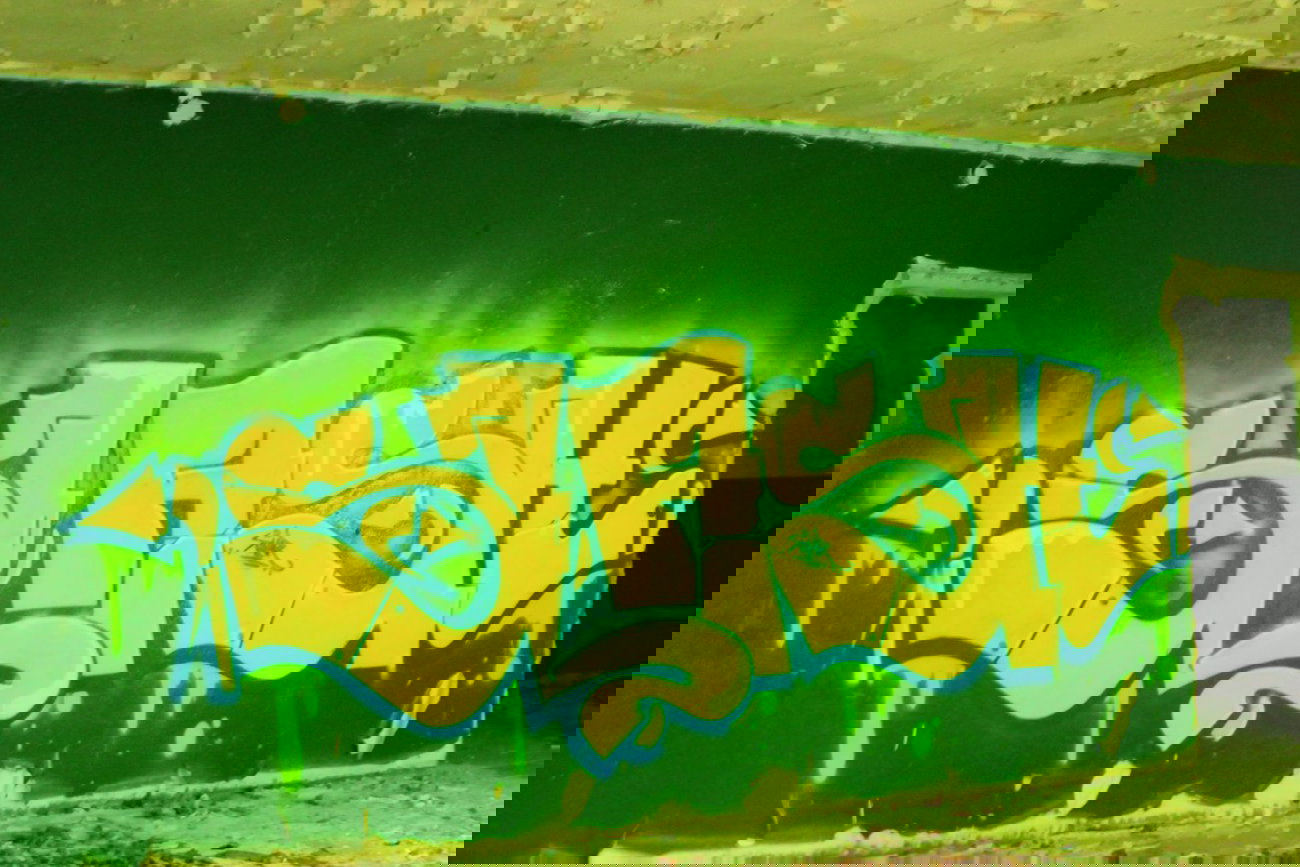 Graffiti Wall - Photo by 505er - slash