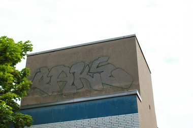 Graffiti Bombing - Photo by 505er - rake