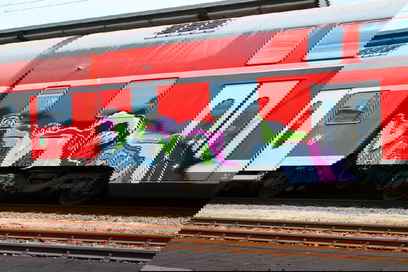 Graffiti Train - Photo by 505er - imr
