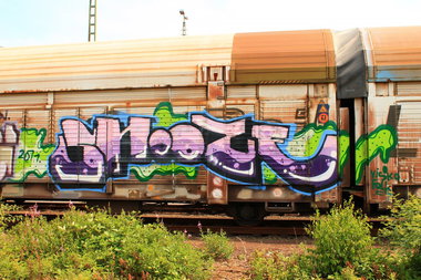 Graffiti Train - Photo by 505er - snooze