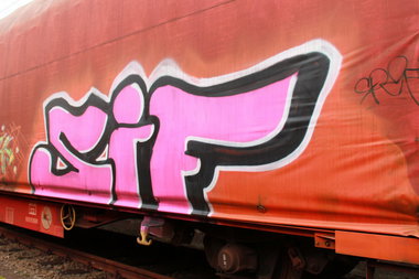 Graffiti Train - Photo by 505er - sif