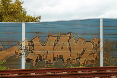 Graffiti Bombing - Photo by 505er - mak