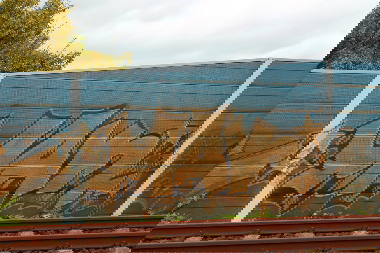 Graffiti Bombing - Photo by 505er - mak