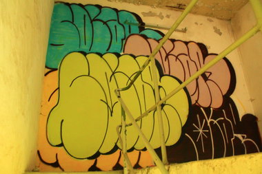 Graffiti Wall - Photo by 505er - solar