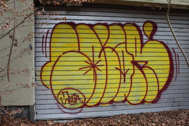 Graffiti Bombing - Photo by 505er - solar