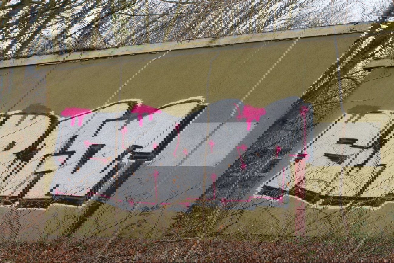 Graffiti Wall - Photo by 505er - srat