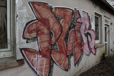 Graffiti Bombing - Photo by 505er - pwr