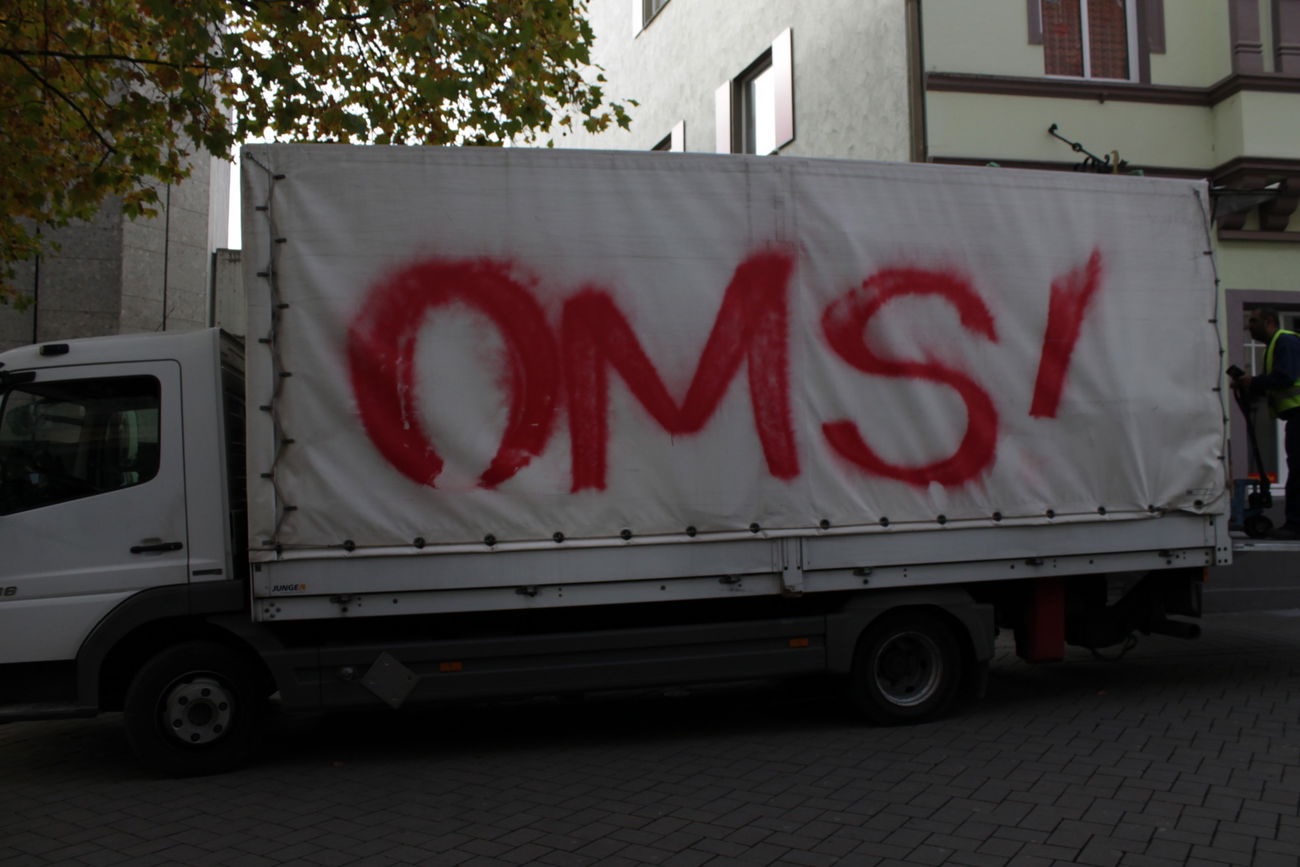 Graffiti Bombing - Photo by 505er - OMS
