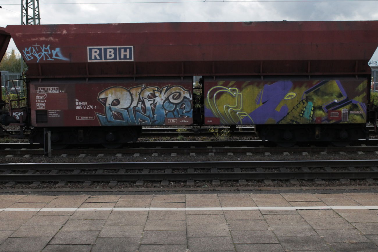 Graffiti Train - Photo by 505er - Blutig, Chas