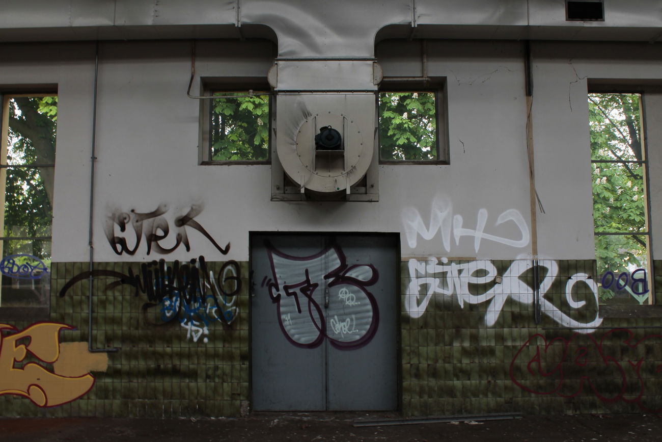 Graffiti Bombing - Photo by 505er - gekoe, güter, mülheim