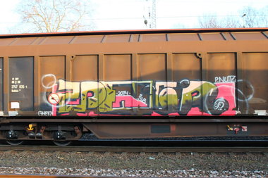 Graffiti Train - Photo by 505er - spencr