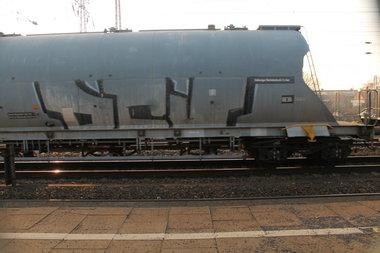 Graffiti Train - Photo by 505er - DCV