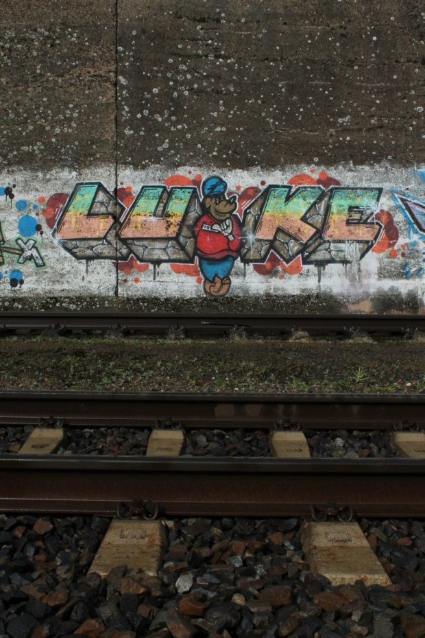 Graffiti Bombing - Photo by 505er - luke
