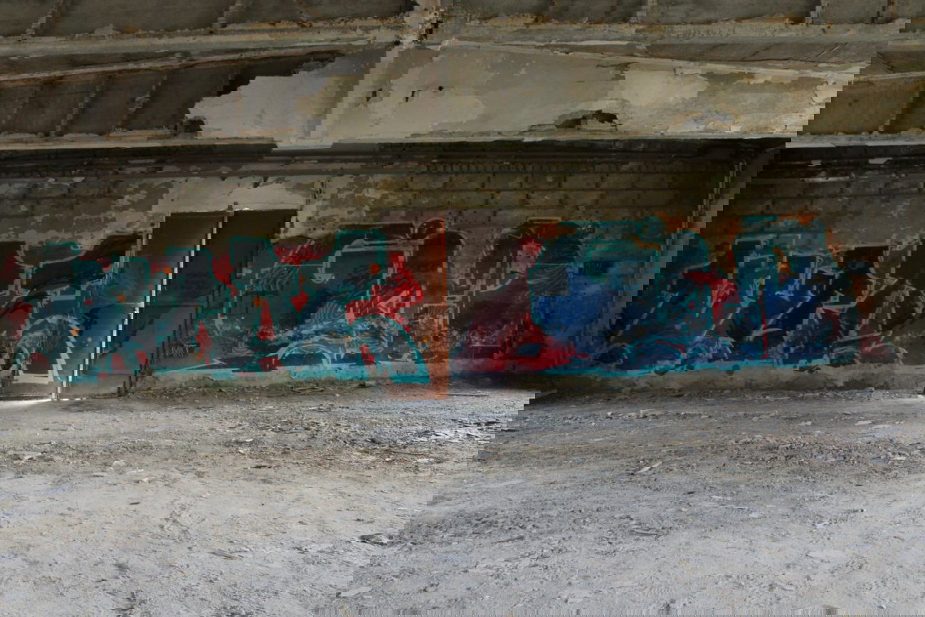 Graffiti Wall - Photo by 505er - kurde, grid