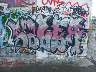 Graffiti Wall - Photo by 5483r143 (2007)