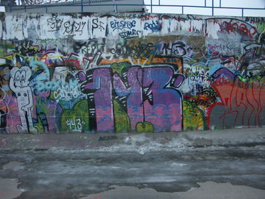 Graffiti Bombing - Photo by 5483r143 (2007)