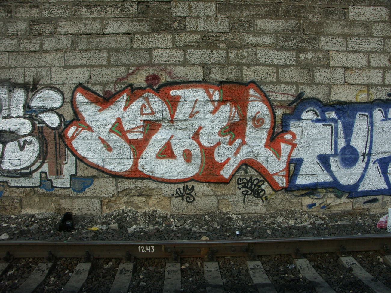 Graffiti Wall - Photo by 5483r143 (2012)