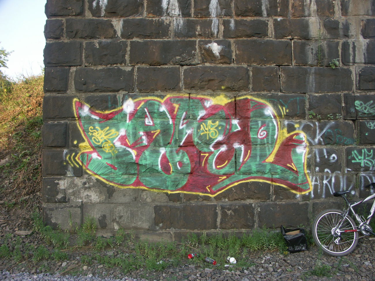 Graffiti Wall - Photo by 5483r143 (2012)