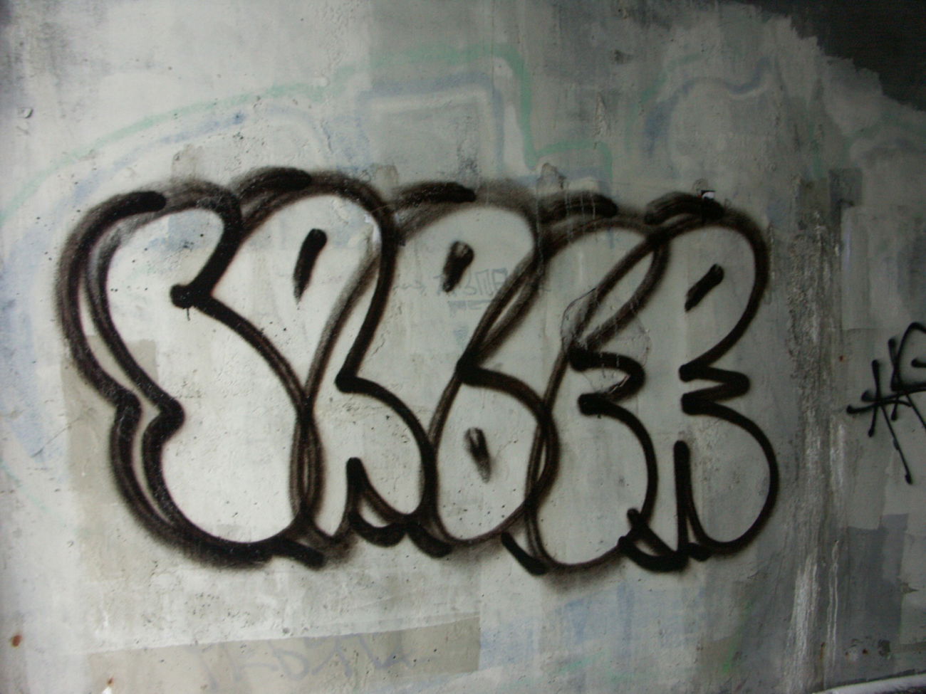 Graffiti Wall - Photo by 5483r143 (2011)