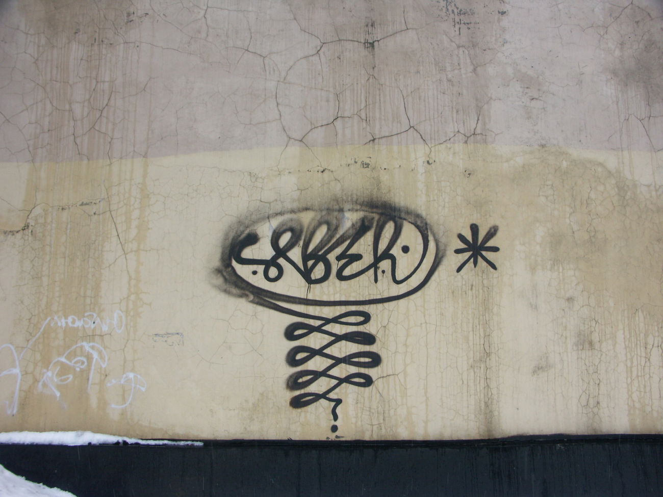 Graffiti Wall - Photo by 5483r143 (2011)