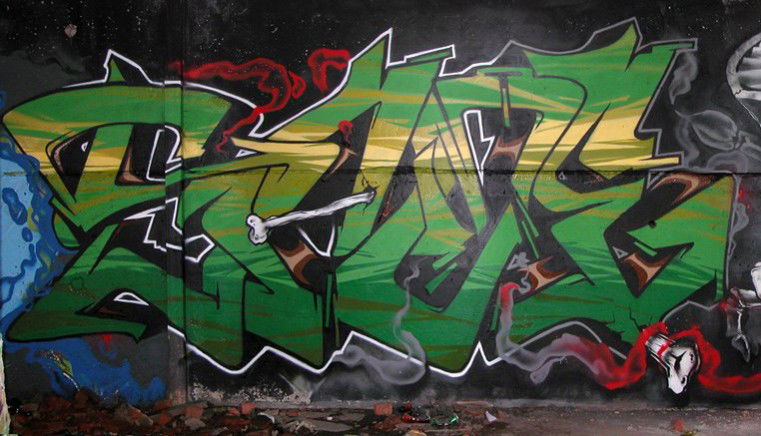 Graffiti in Tula - Photo by 5ame - PashaSame (2012)