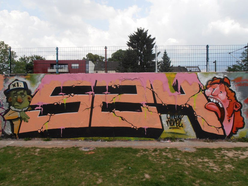 Graffiti Wall - Photo by 5zwo4 - 5zwo4, 524, nevel (2013)